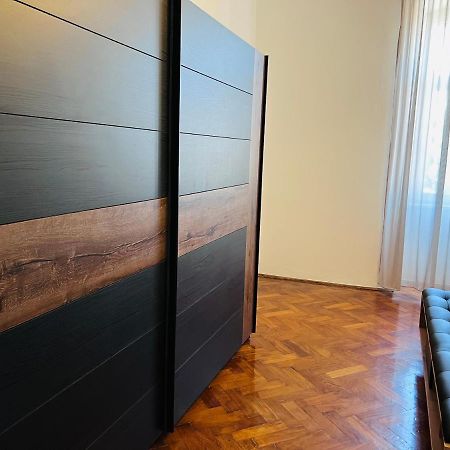 Apartment For Special Getaway Rose Pula Bagian luar foto