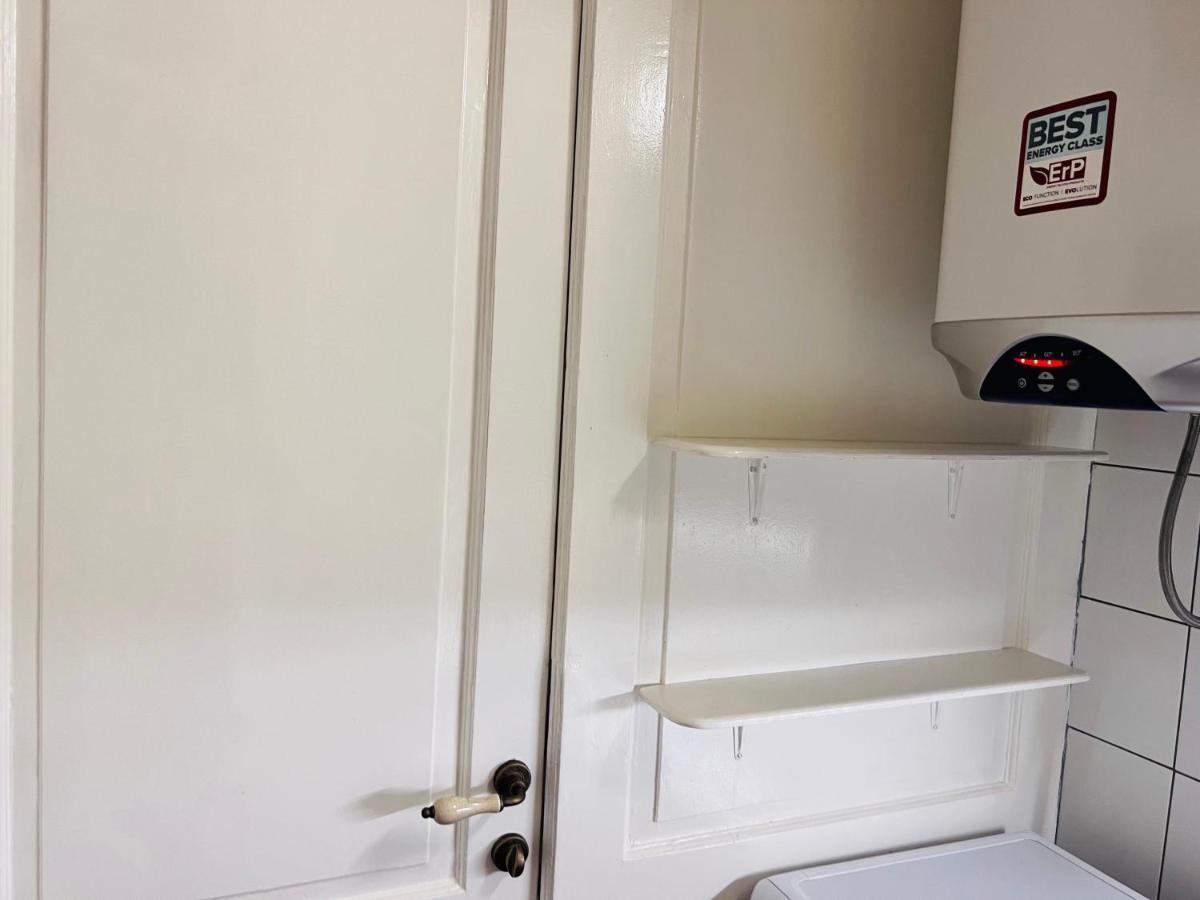 Apartment For Special Getaway Rose Pula Bagian luar foto