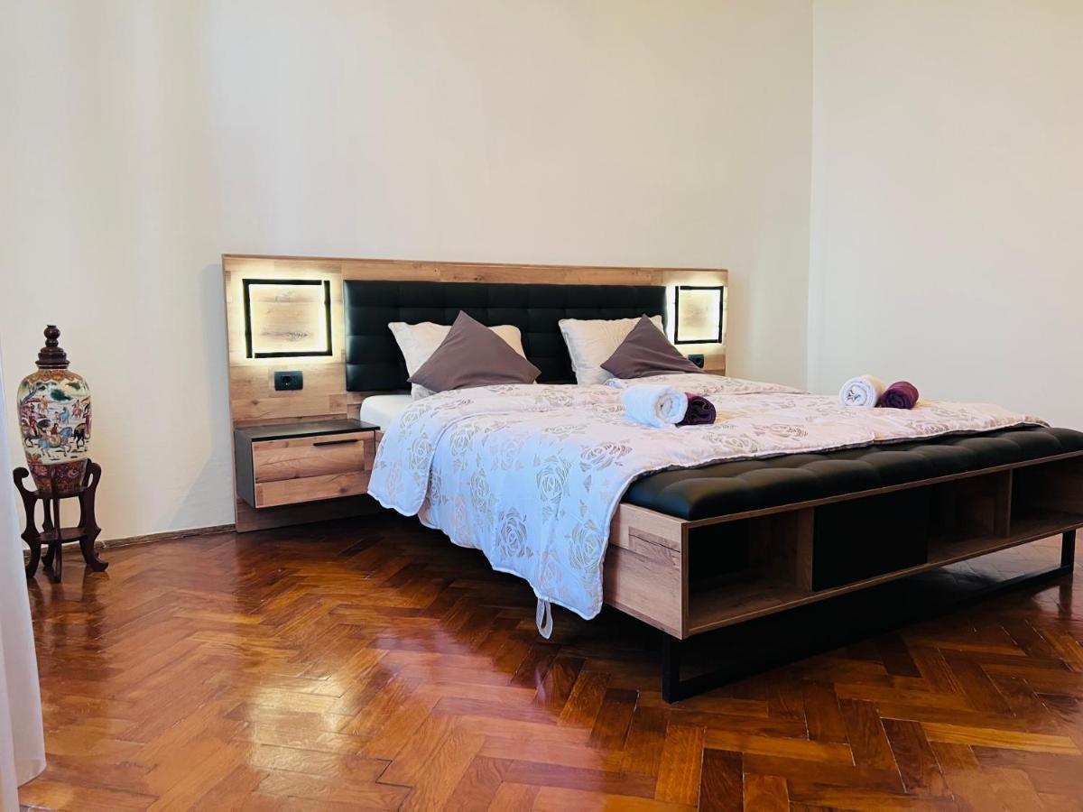 Apartment For Special Getaway Rose Pula Bagian luar foto