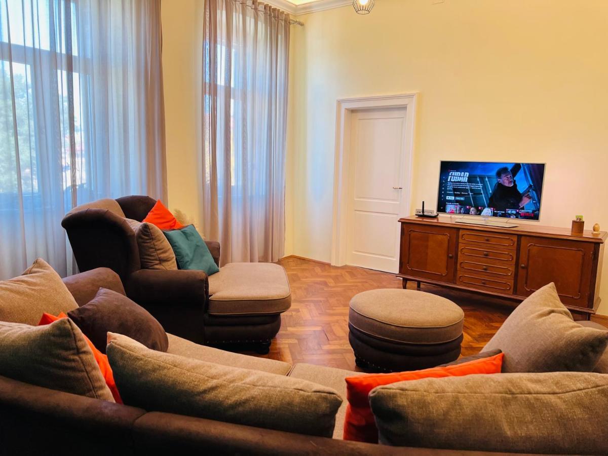 Apartment For Special Getaway Rose Pula Bagian luar foto